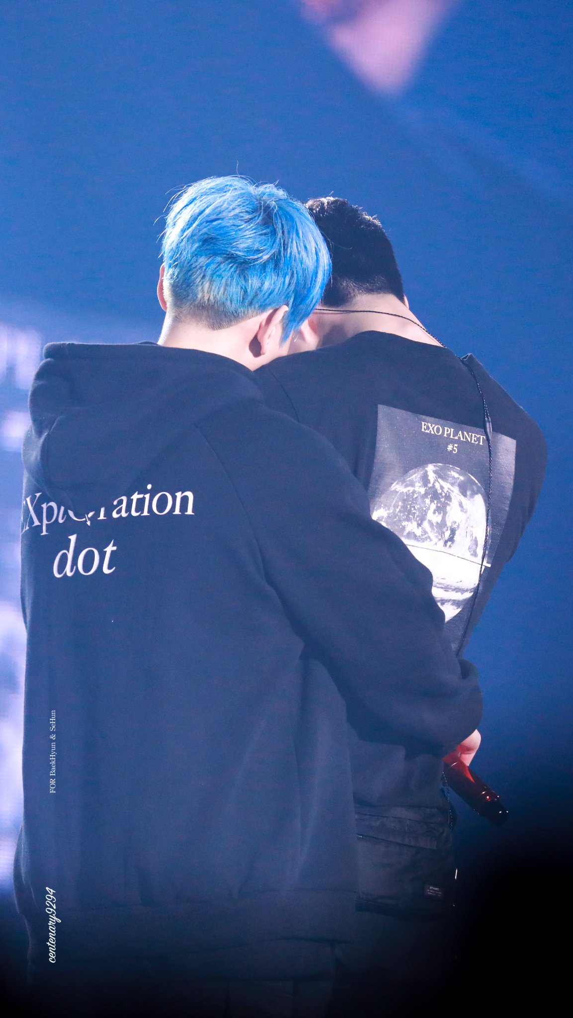 [잡담] 엑소 세훈 어깨에 지분있는 사람 | 인스티즈