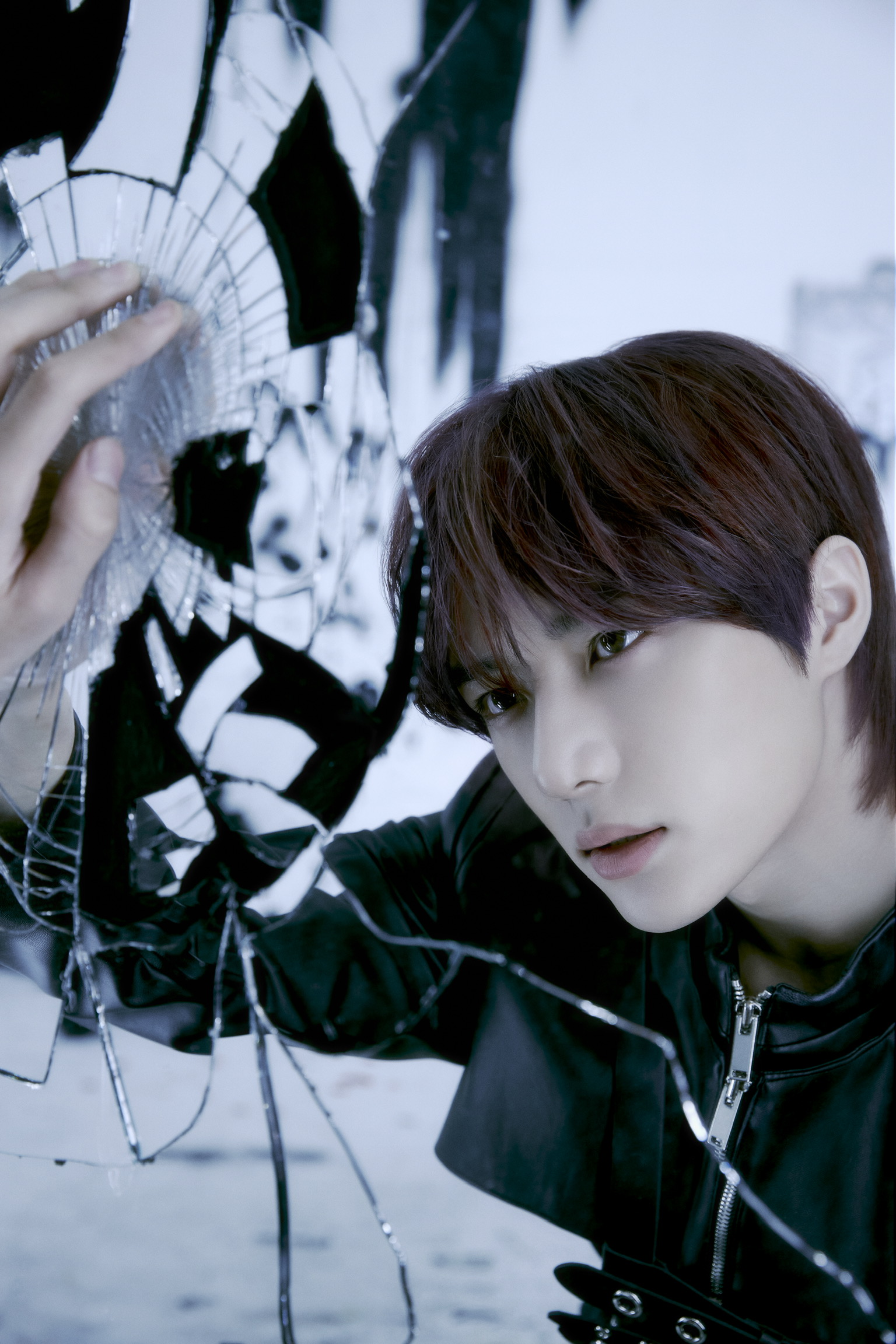 [정보/소식] 투바투 minisode 2: Thursday's Child - Concept Photo 'HATE' | 인스티즈