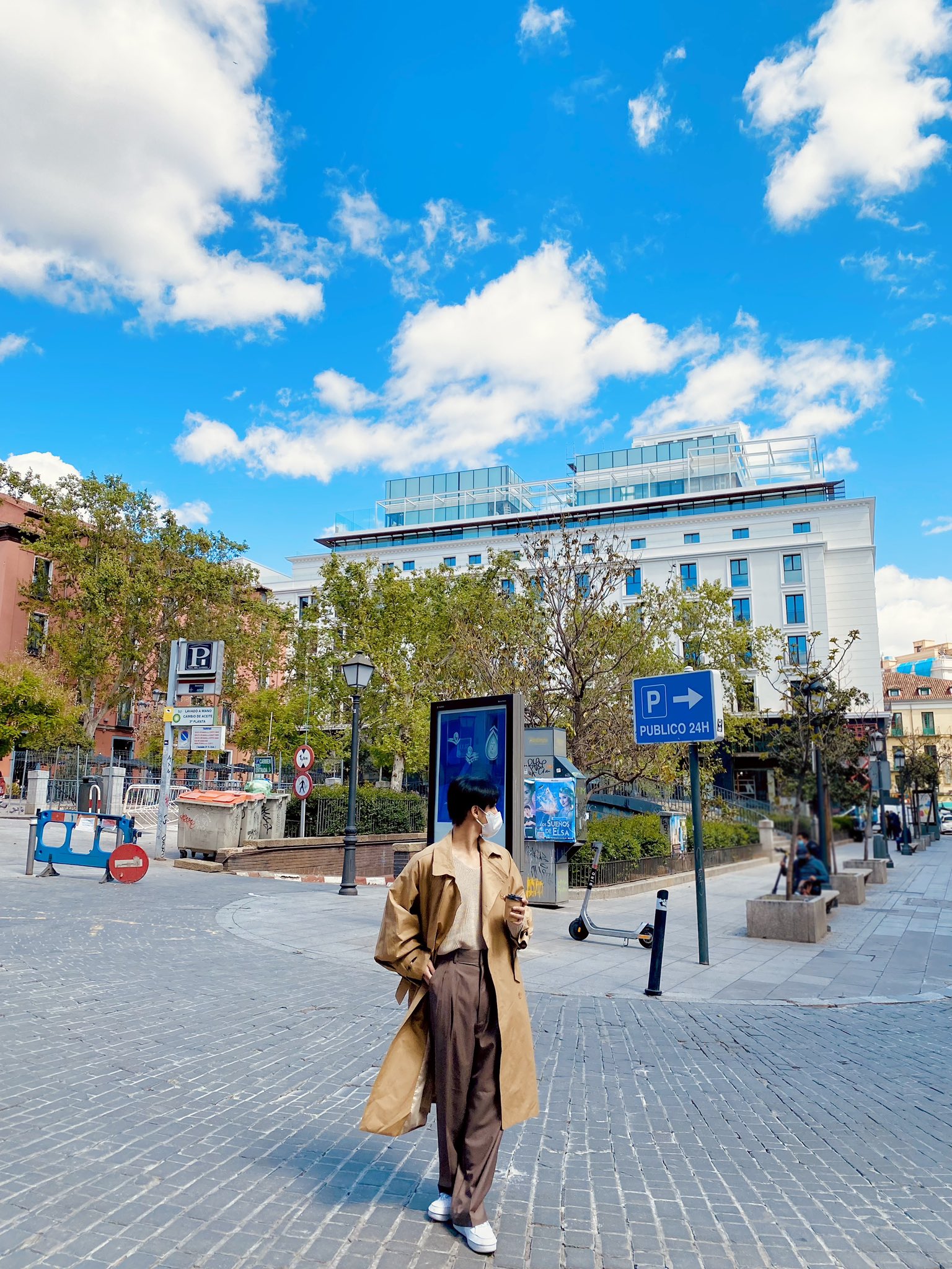 [잡담] 옷 진짜 본인스럽게 입어 | 인스티즈