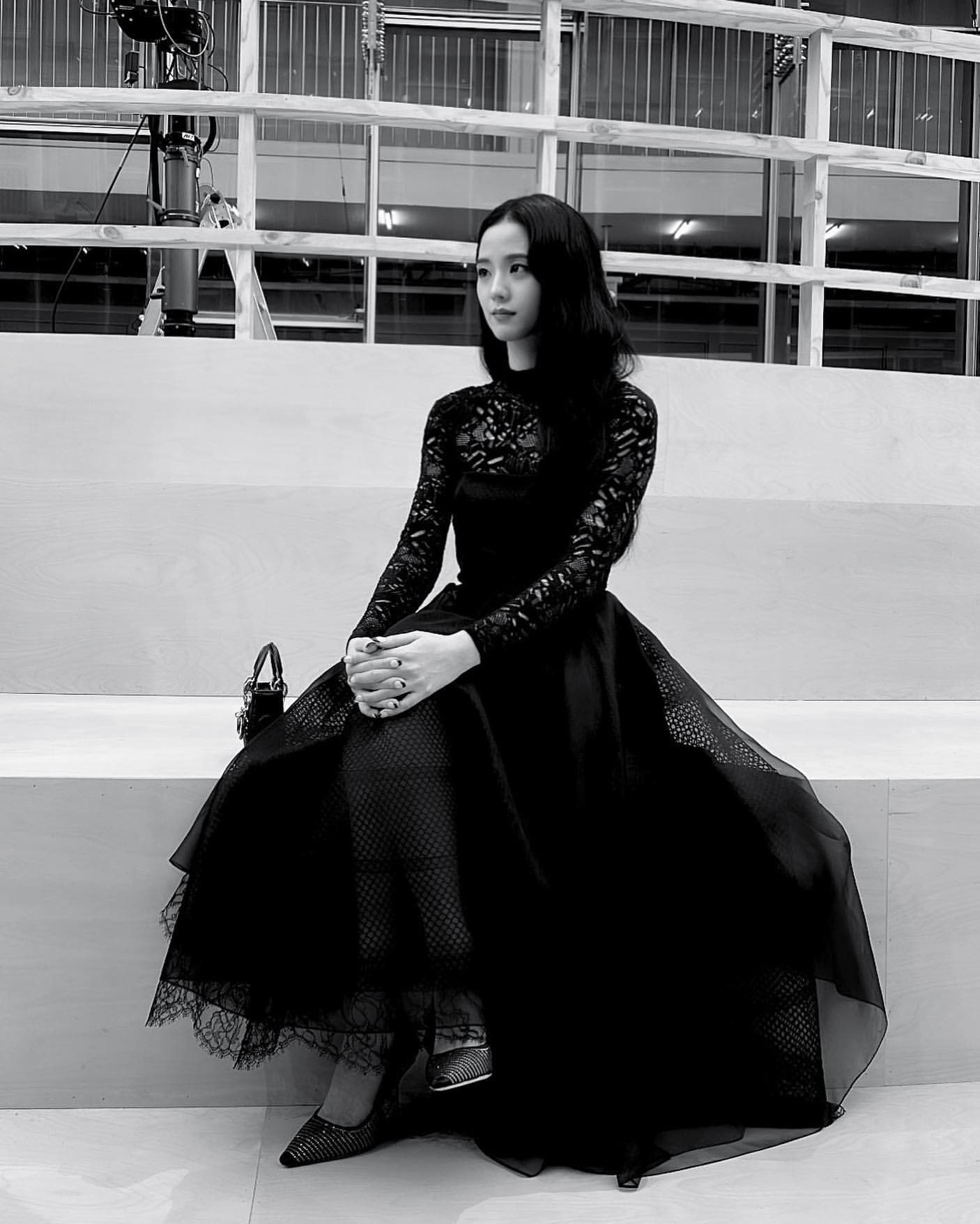 [잡담] 됐고 지수는 흑장미야🖤💗 | 인스티즈