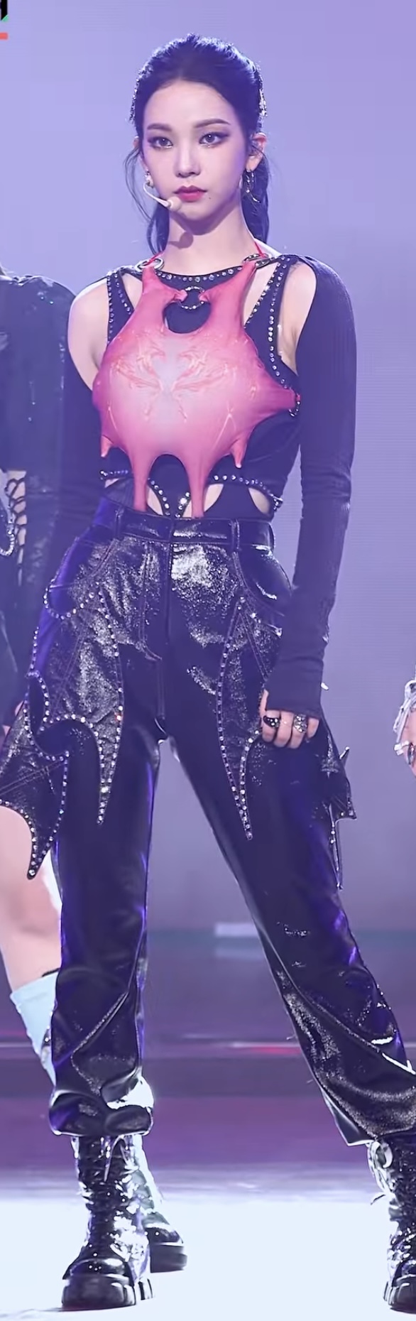 [잡담] 와.. 와 카리나 진짜 말도 안된다.. ai 아니세요?; | 인스티즈