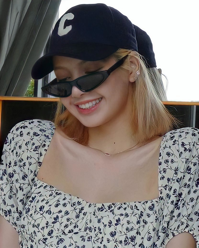 [잡담] 리사 쇄골+어깨 너무 예쁨 | 인스티즈