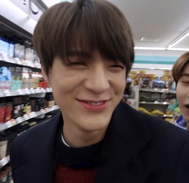 [잡담] 오징어 땅콩 닮은 아이돌 | 인스티즈