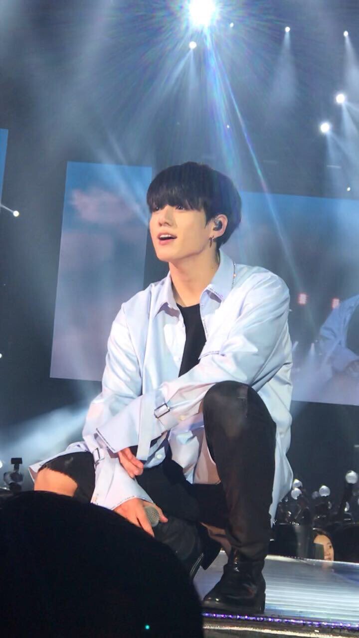 [잡담] 고유명사 폰카 정국……💜 | 인스티즈