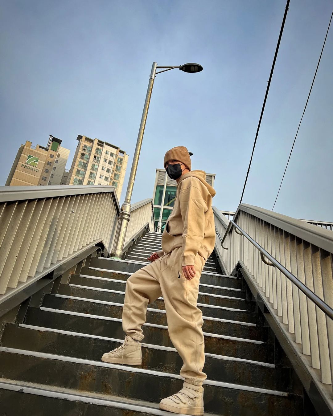 [잡담] 방탄 인스타 막 돌아다녀도 팬들 아무도 모르는거 좋아ㅋㅋㅋㅋㅋ | 인스티즈