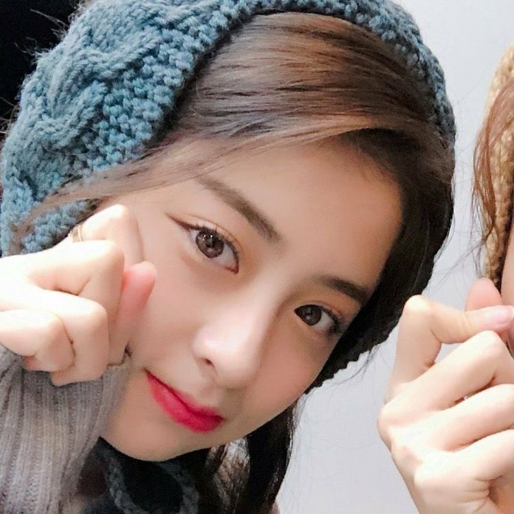 [잡담] 허윤진 이사진 짱귀여워… | 인스티즈