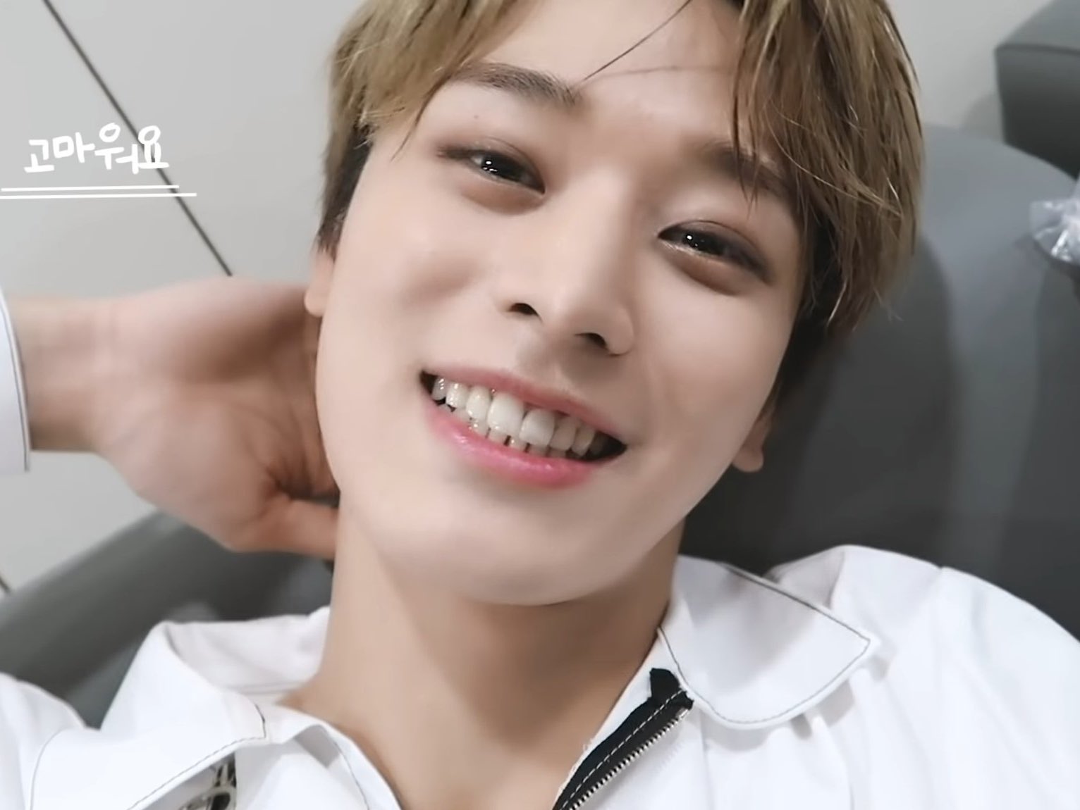 [잡담] 내 기준 웃음이 진짜 예쁜 남돌 | 인스티즈