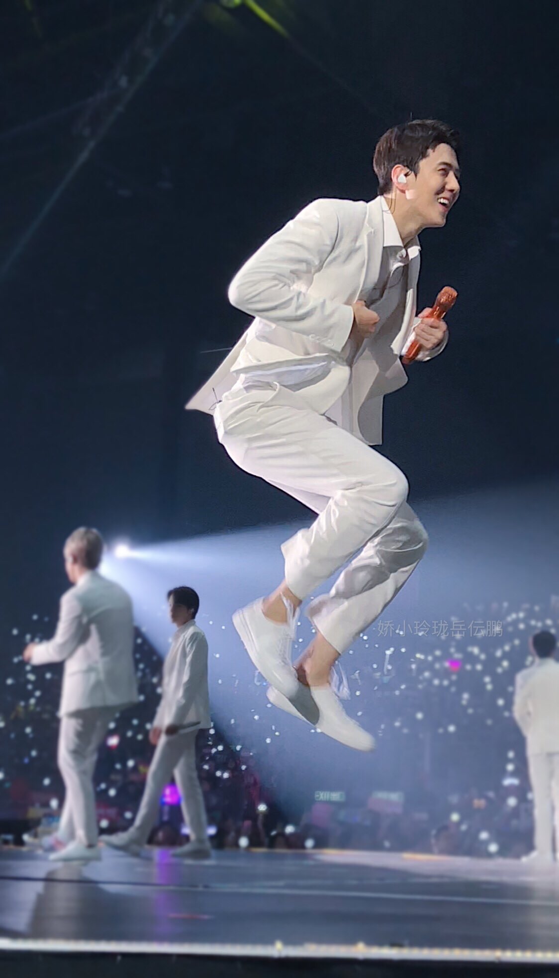 [잡담] 엑소 폰카짤... 😇 | 인스티즈