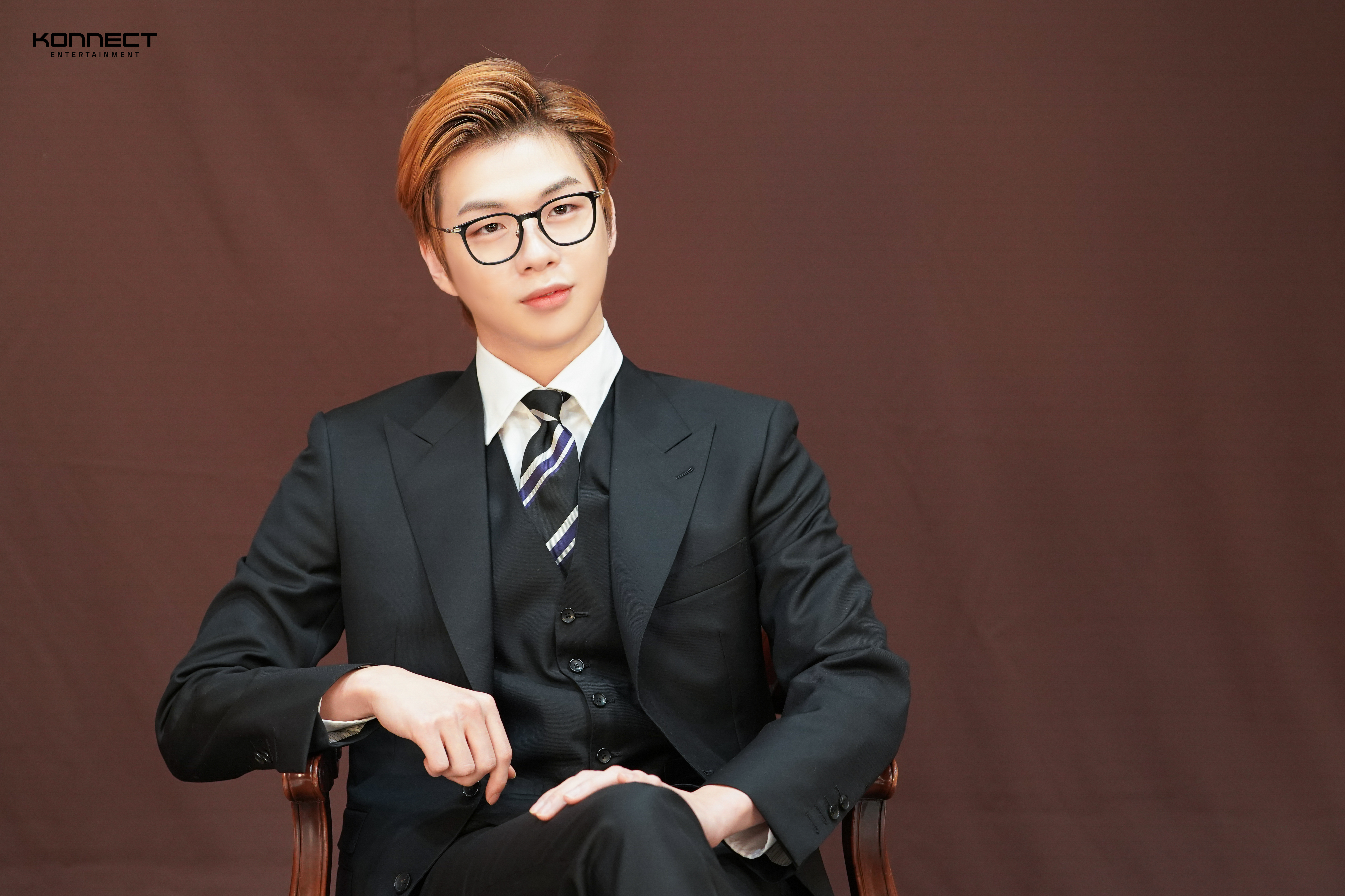 [잡담] 귀족강아지가 된 강다니엘의 맞춤수트 일기 비하인드 | 인스티즈