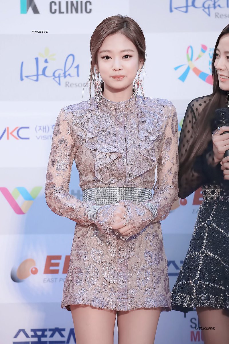 [잡담] 나 제니랑 지수 데뷔 전에 이 사진보고 쎈언니일거 라고 생각했는데 | 인스티즈