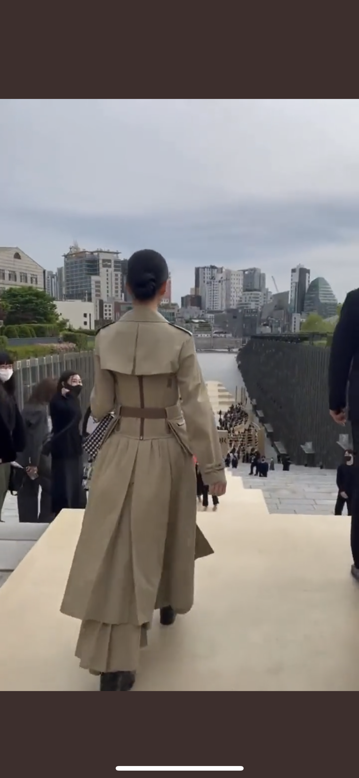 [잡담] 수지 엄청 말랐구나… | 인스티즈