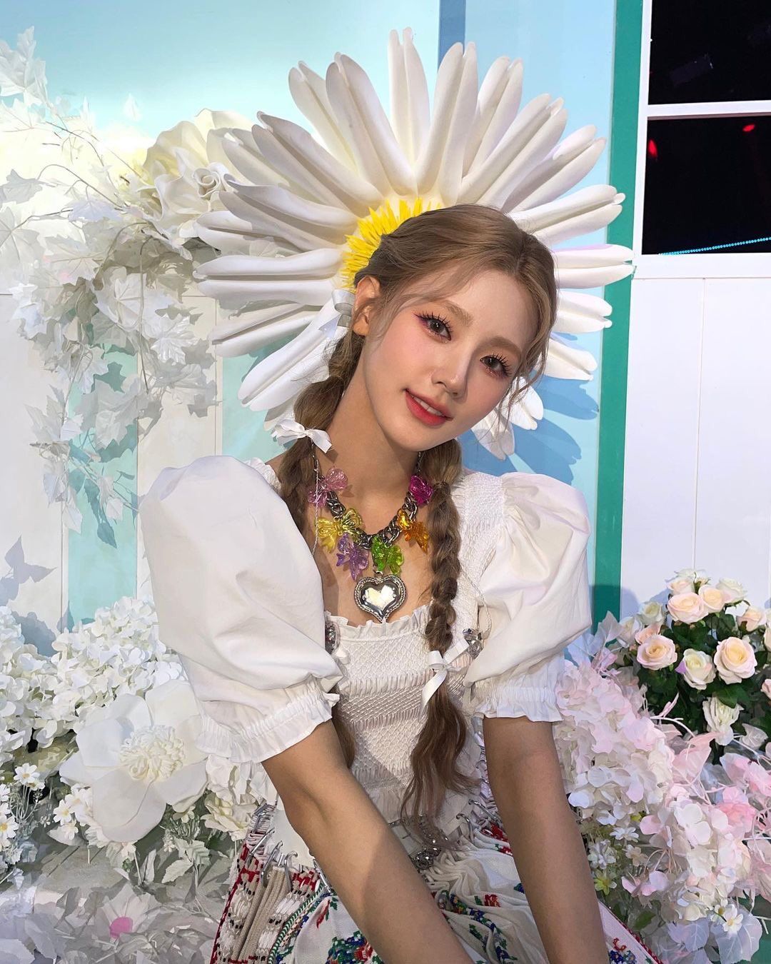 [잡담] 미연은 ㄹㅇ 이목구비가 스타일링 다 이기는 느낌이야 | 인스티즈