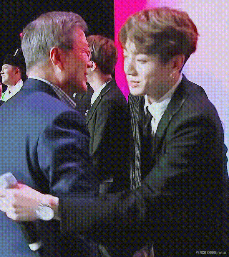 [잡담] 대통령이랑 이렇게 인사하는 아이돌 첨 봄 ㅈㅇ방탄 정국 | 인스티즈