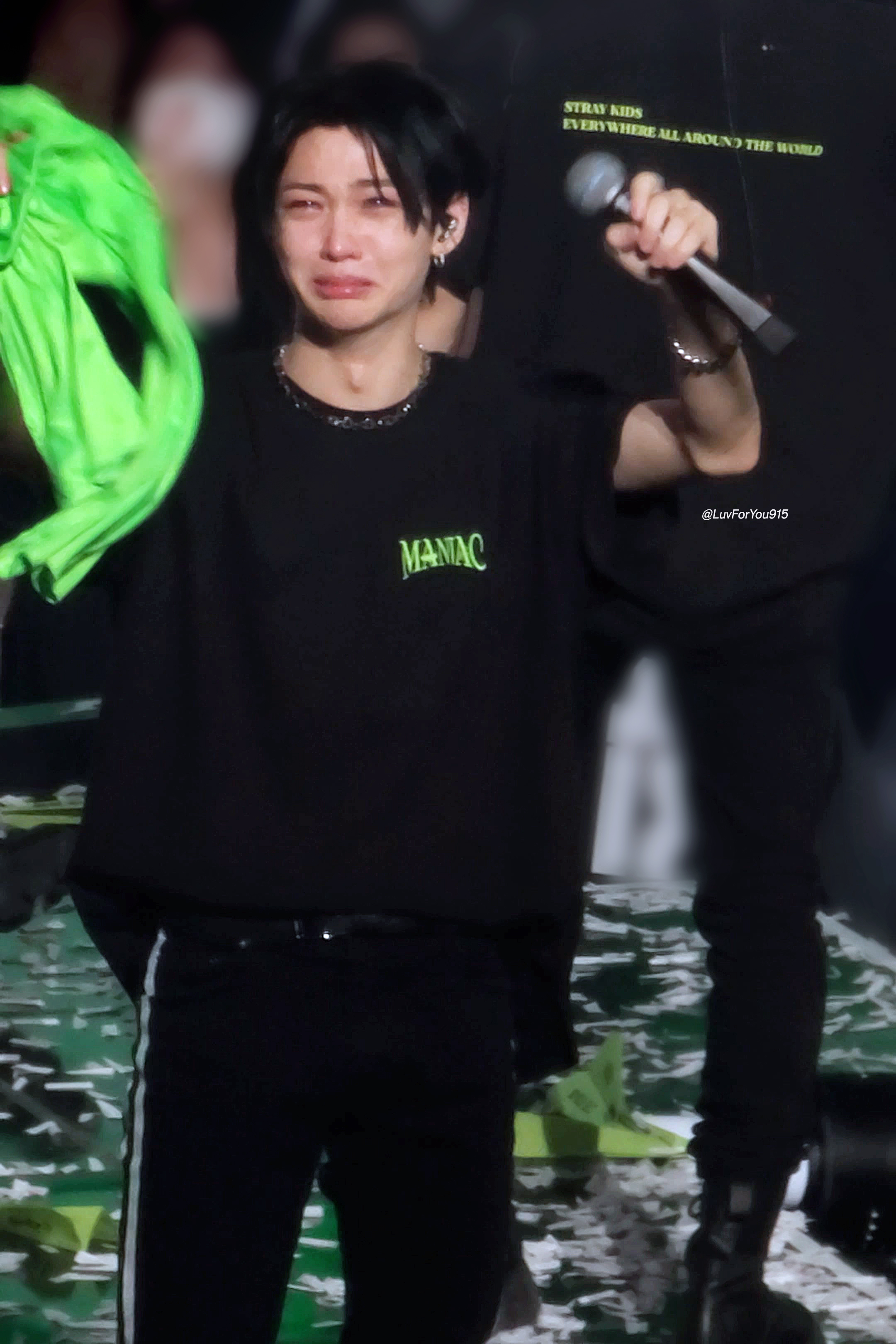 [잡담] 필릭스 안울었으면 좋겠다..아니 울었으면 좋겠다.... | 인스티즈