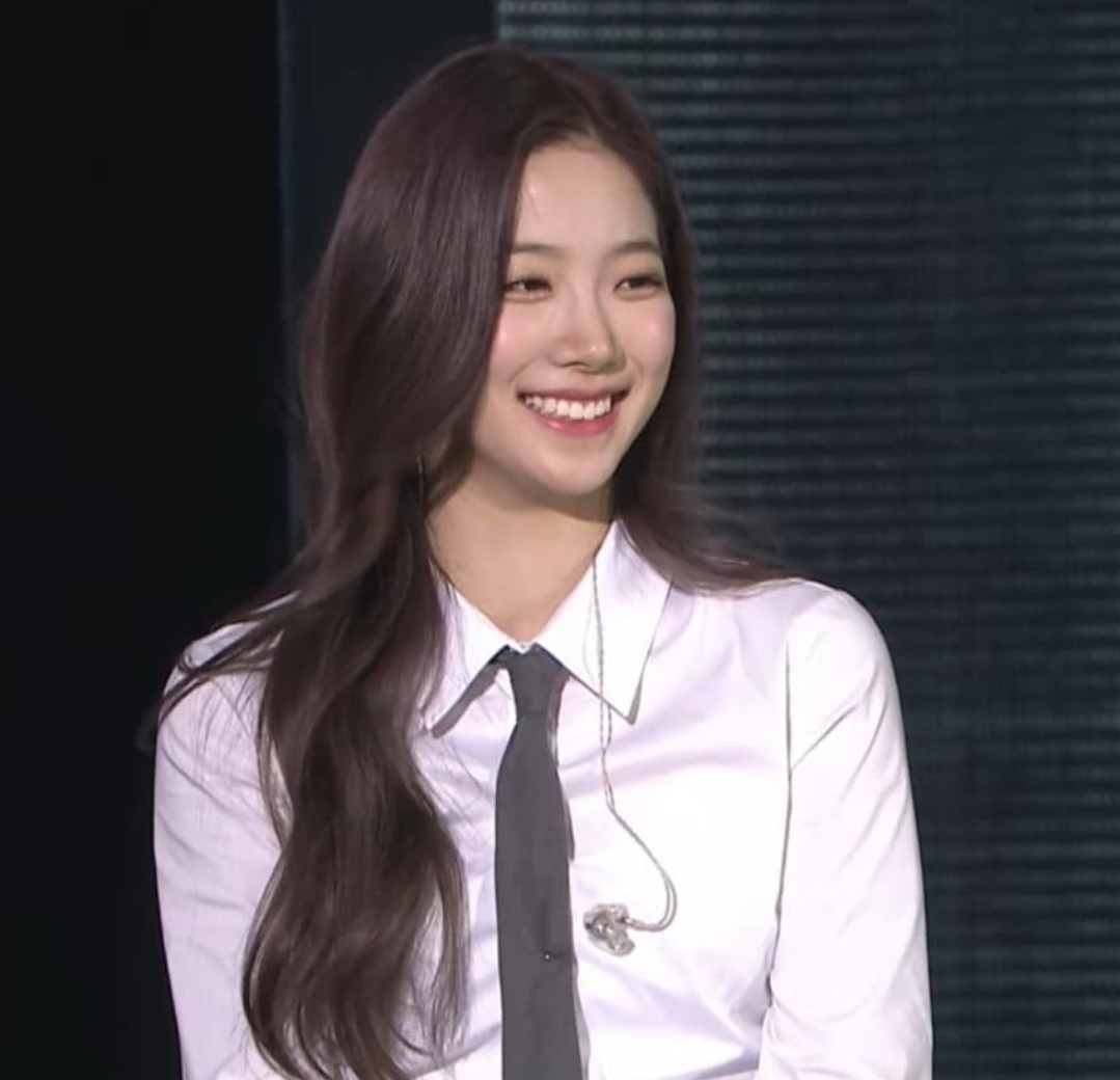 [잡담] 딴데서 카즈하 보고 너무 예뻐서 들어왔는데 다 그얘기네 | 인스티즈