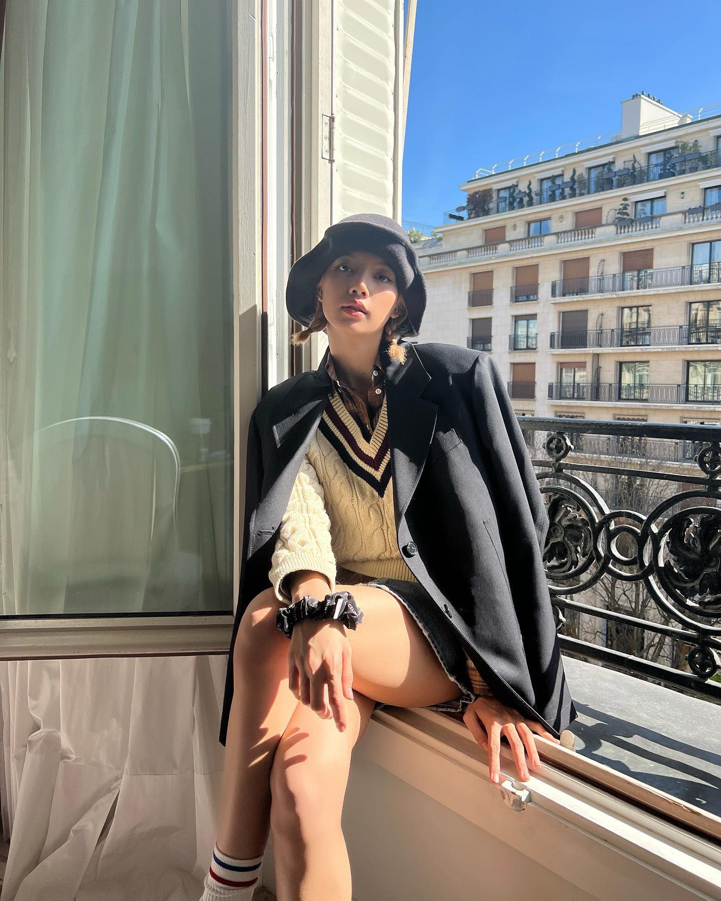 [잡담] 리사 디즈니랜드 룩 너무 예쁨 | 인스티즈