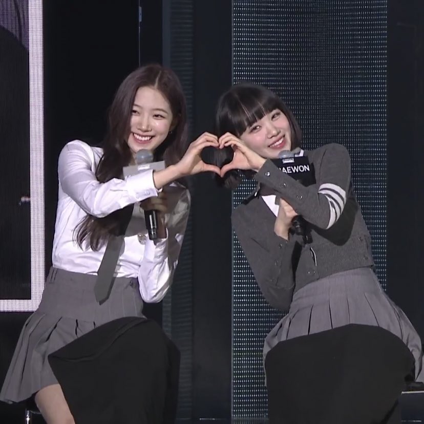 [잡담] 카즈하 김채원 조합 너무 좋아... | 인스티즈