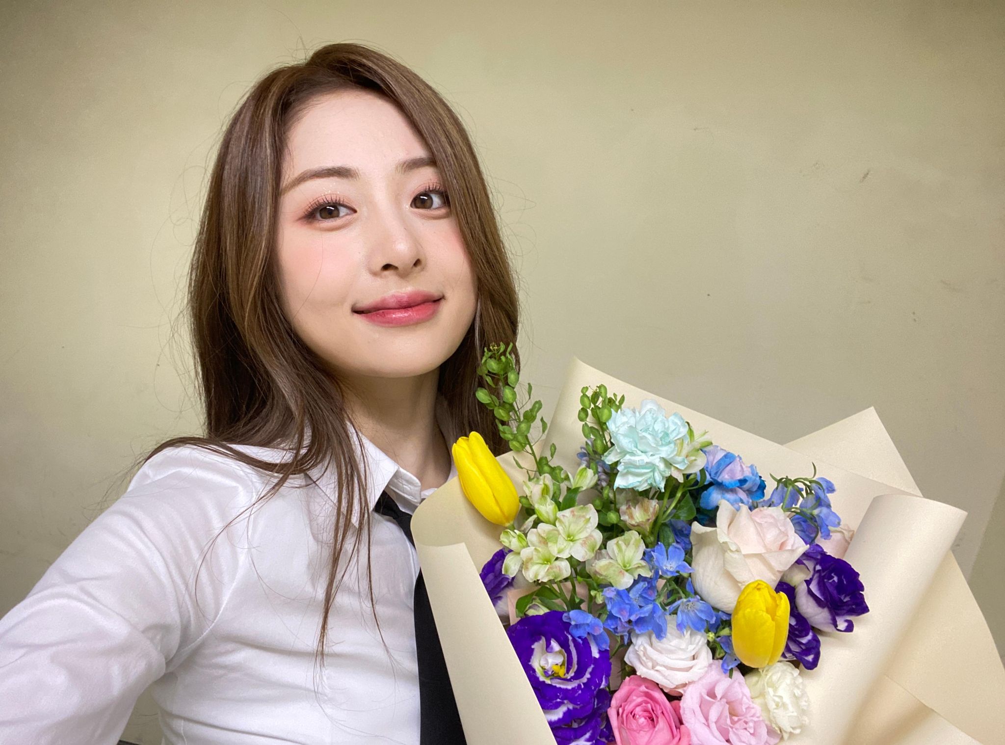 [잡담] 은채 채원 윤진 카즈하 셀카 뜸💖 | 인스티즈