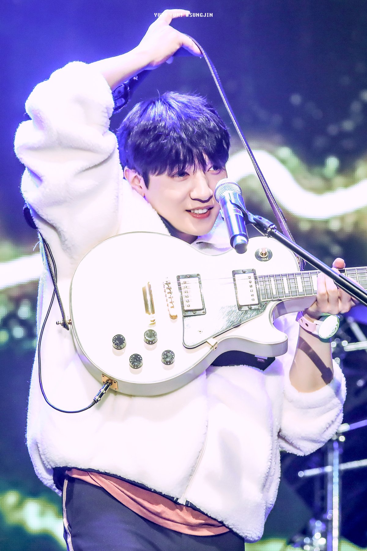 [잡담] 역대급 포즈의 아가 | 인스티즈