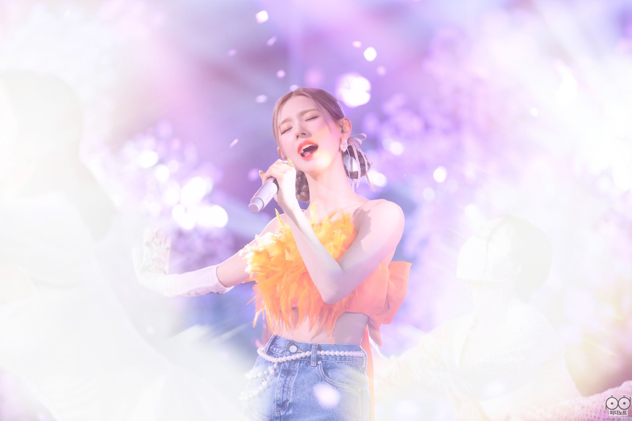 [잡담] 아이들 미연이 인가 비하인드 포토 찢었다... | 인스티즈