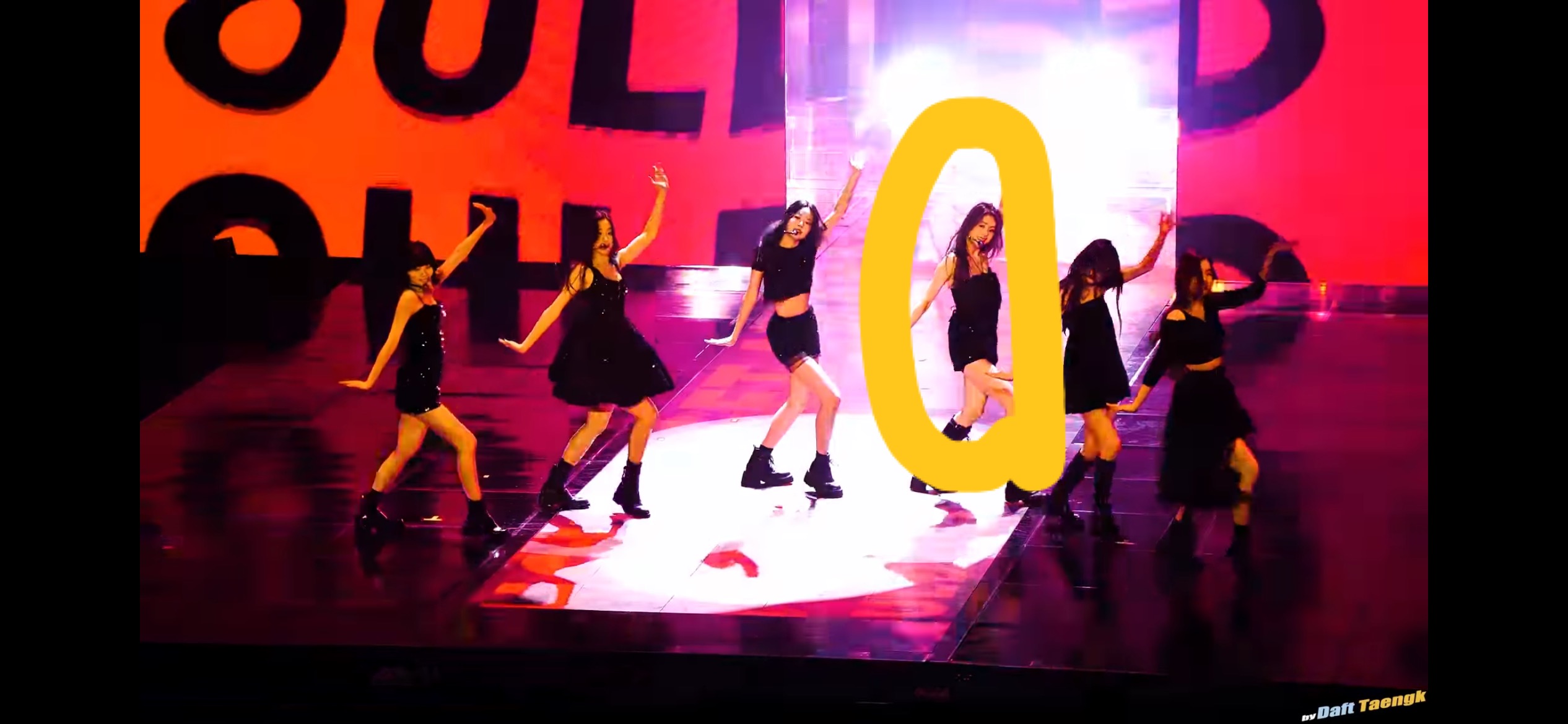 [잡담] 르세라핌 이 사람 누구야? | 인스티즈