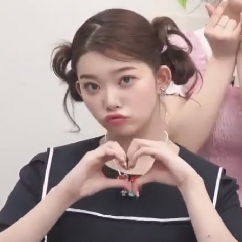 [잡담] 제발 어제 어린이날 츠키 보고 가죠............... | 인스티즈