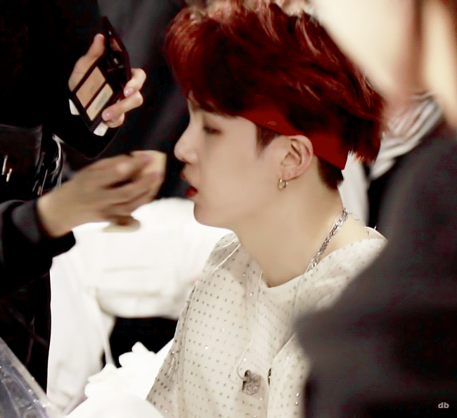 [잡담] 슈가 볼 진짜 딱 한번만 만져보고싶다.... | 인스티즈