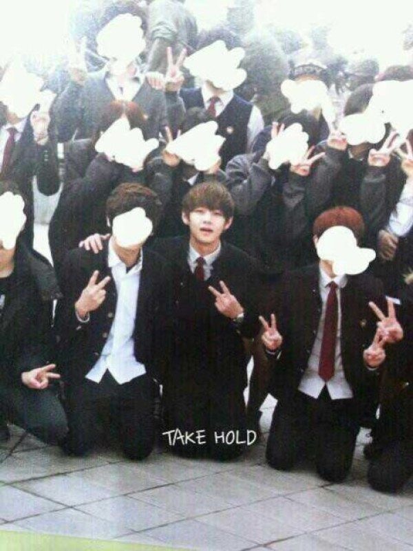 [잡담] 뷔 과거사진 완젼 싸이월드 냄새나 | 인스티즈