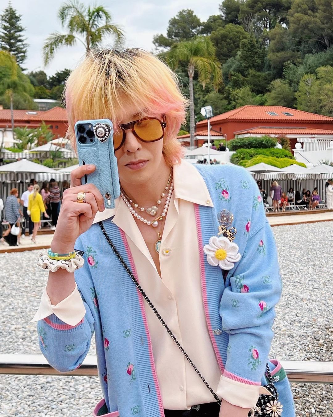 [잡담] 권지용 새로운 착장도 개예쁘다 | 인스티즈