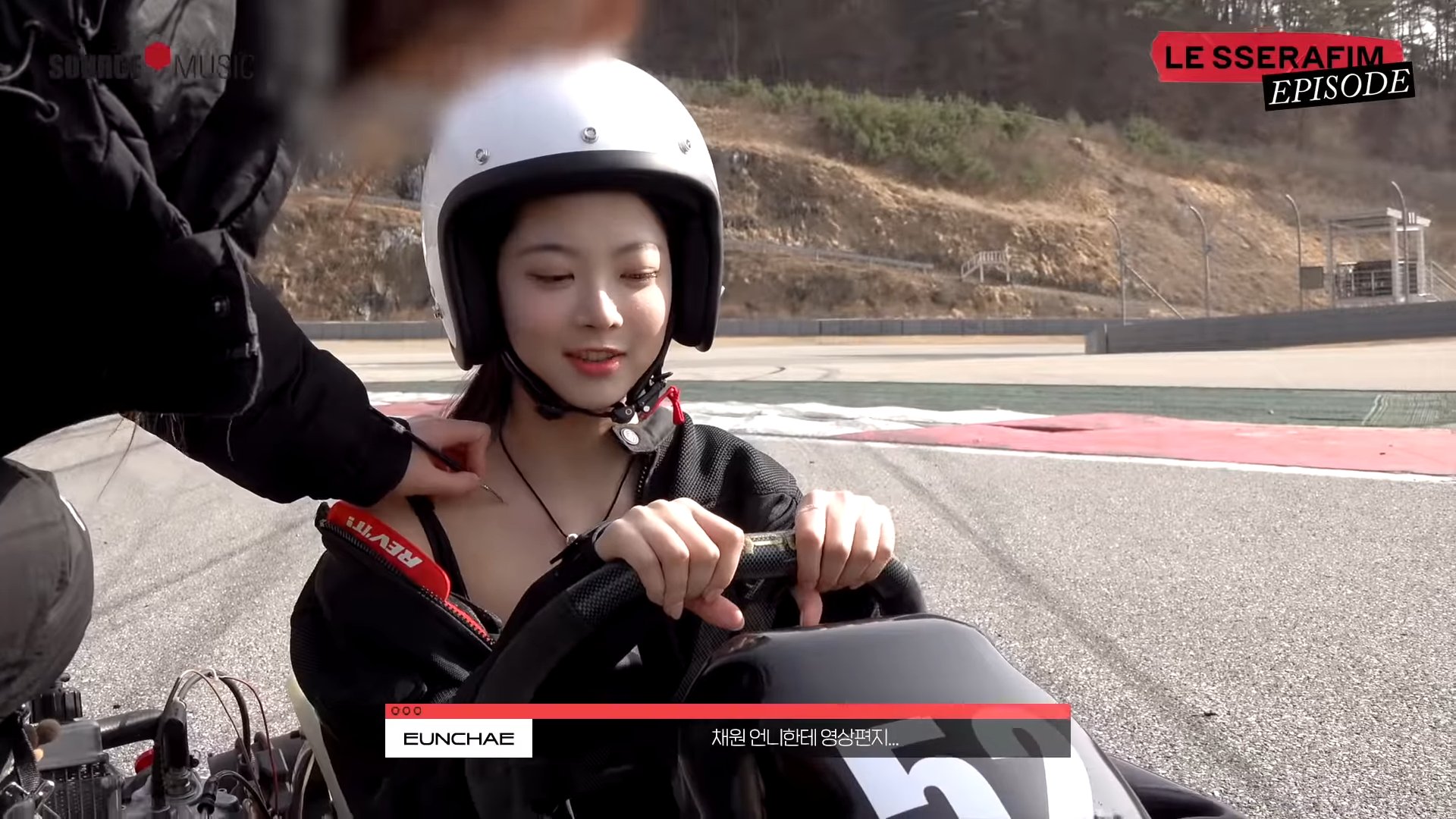 [잡담] 은채 채원이 껌딱지냐구 진짜 너무 귀엽다 | 인스티즈