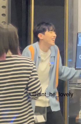 [잡담] 아 재찬 dkz 영통팬싸때 이 옷 아니였다고욬ㅋㅋㅋㅋㅋㅋ | 인스티즈