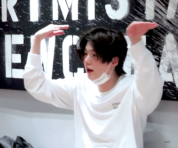 [잡담] 슈가 볼 진짜 딱 한번만 만져보고싶다.... | 인스티즈