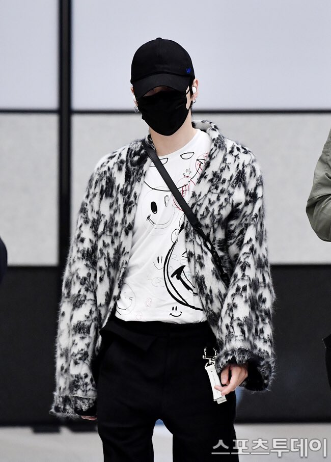 [잡담] 혹시 슈가 이 날 다른 사진 있어?! | 인스티즈