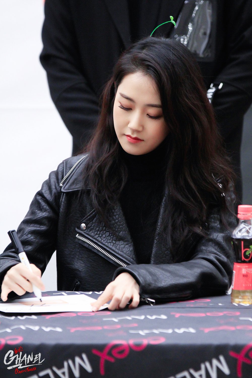 [잡담] 허가윤 싫어 활동할 때도 개예쁘지 않냐 | 인스티즈