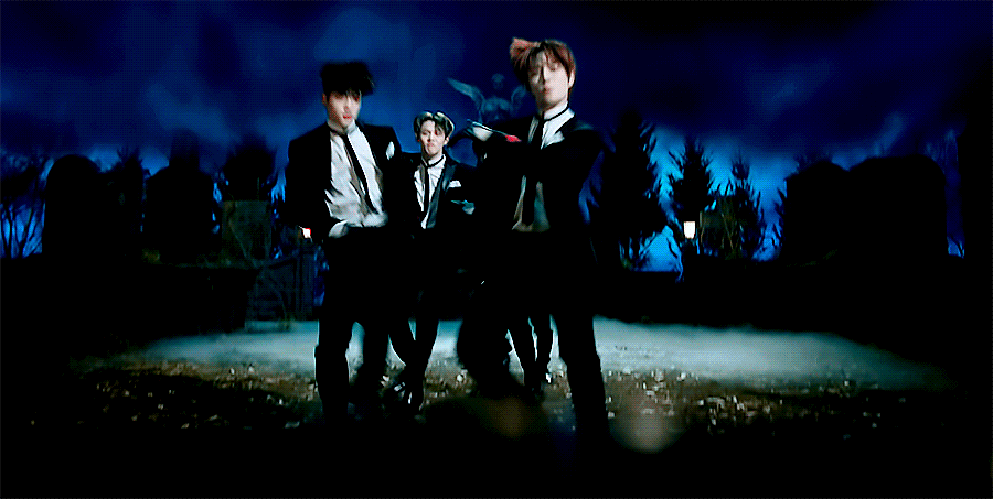 [잡담] 투바투 티저에 스치듯이 나온 수트+안무 | 인스티즈