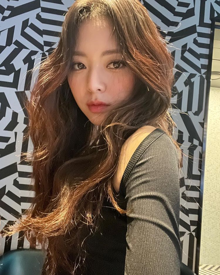 [잡담] 유나 셀카 진짜 못찍는다..ㅋㅋㅋ | 인스티즈