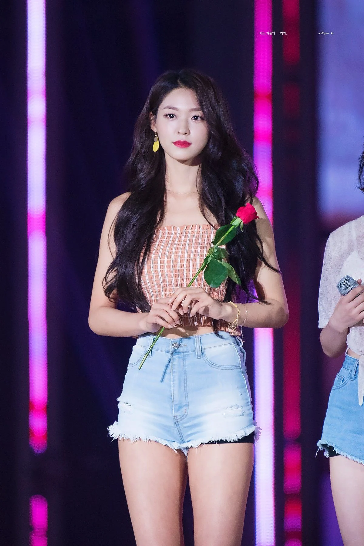 [잡담] 요즘 설현 사진 모으는데 진짜 옛날 한국미인의 정석처럼 생김 | 인스티즈