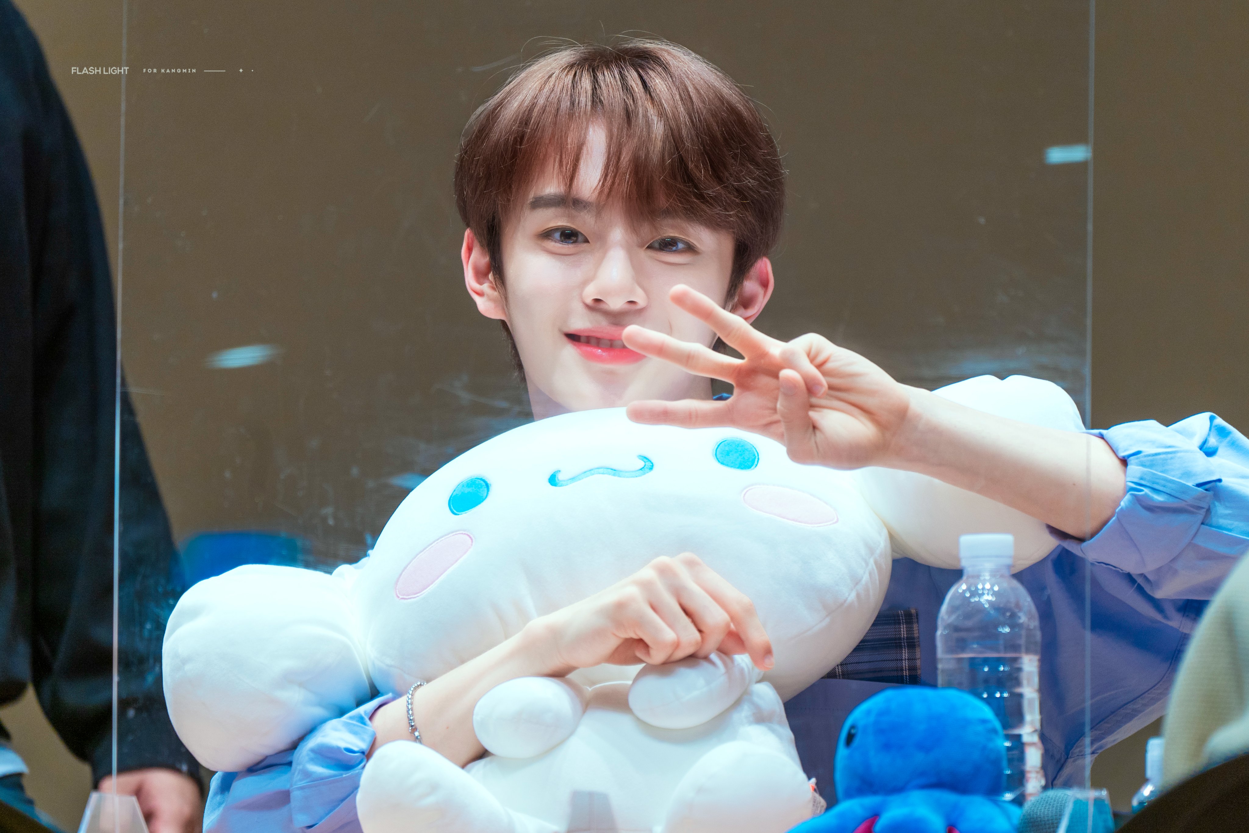 [잡담] 사람들이 다 얘는 진짜 아기같다고 말하는 이유가있음 | 인스티즈