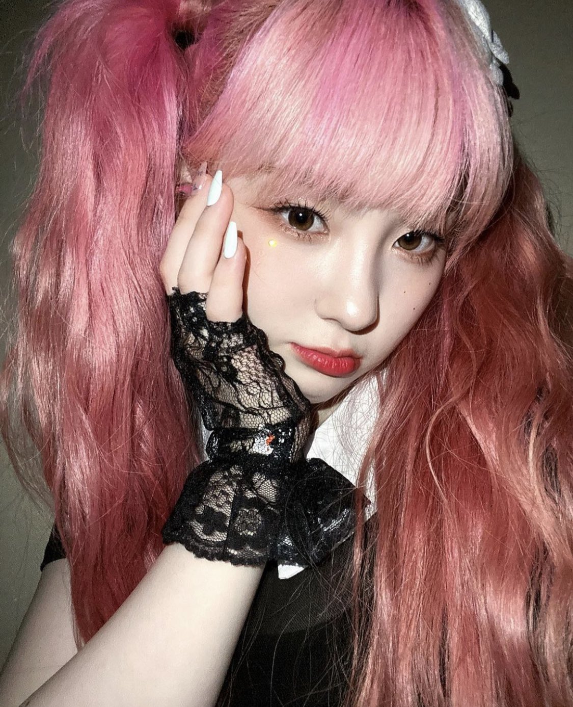 [잡담] 케플러 김채현 흑발한게 이렇게 이뻐도 됨????완전 인간쿠로미🫶 | 인스티즈