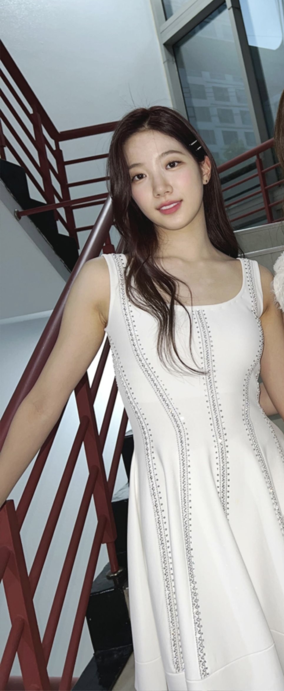 [잡담] 카즈하 오늘 인가 남찍사 떴당🤍걍 백조세요 | 인스티즈