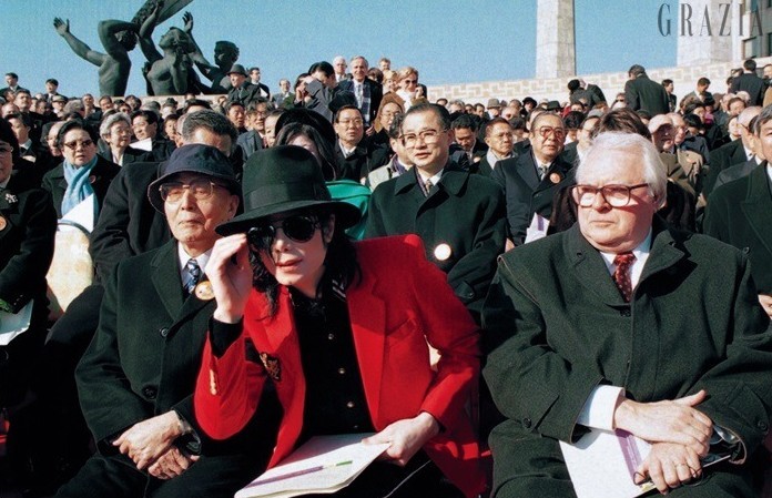 [잡담] 김대중 대통령 취임식 참석한 마이클잭슨 사진 봐도봐도 영화같애… | 인스티즈