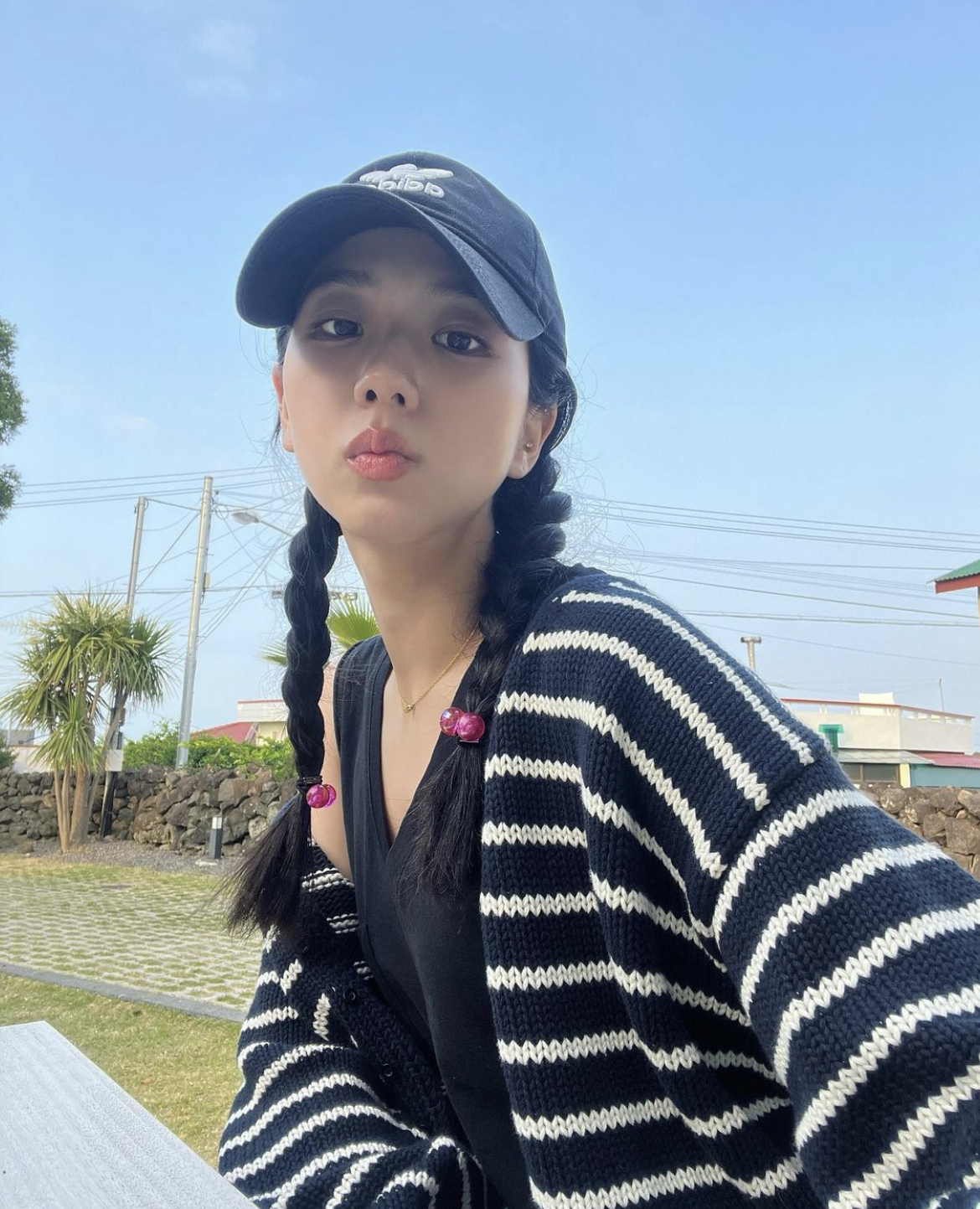 [잡담] 지수 제주도 갔나봐 개귀여워 | 인스티즈