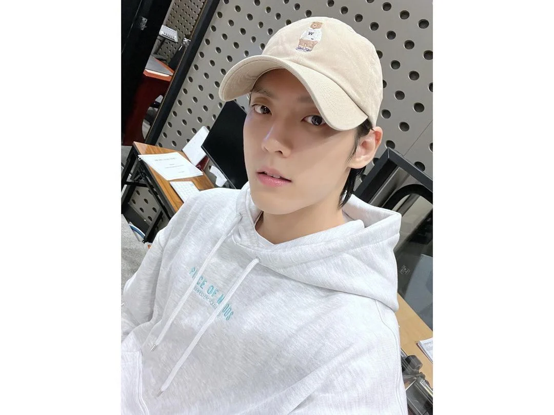 [잡담] 비키라 인스타 보는데 민혁이 너무 청순해 | 인스티즈