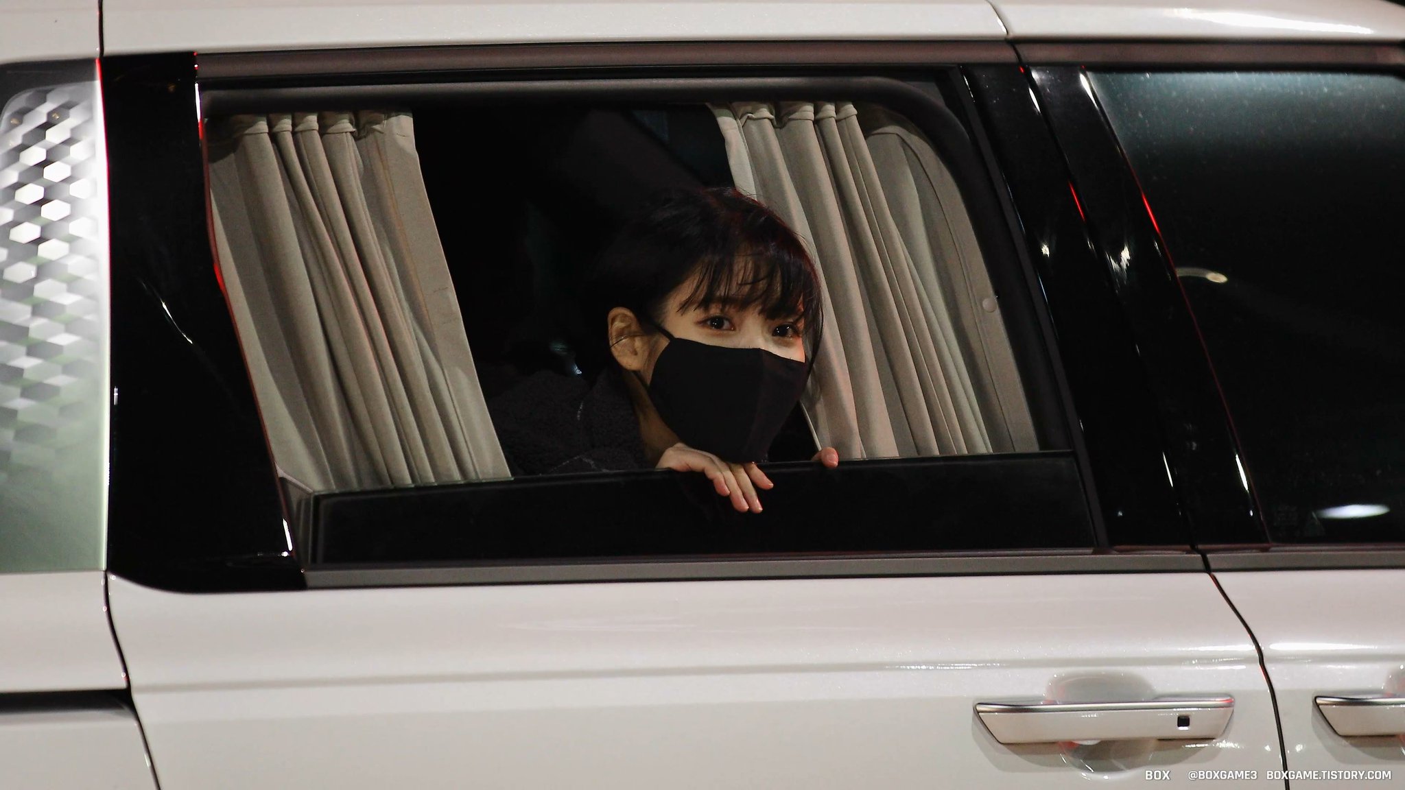 [잡담] 아이유가 팬 보는 눈빛 너무 | 인스티즈