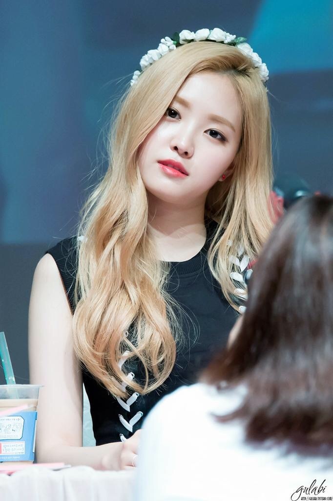 [잡담] 진짜 금발 손나은은 레전드야 | 인스티즈