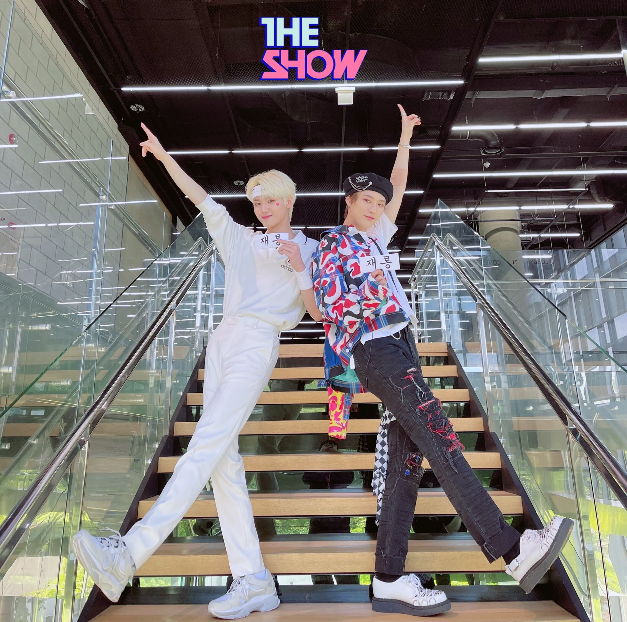 [잡담] 강민희 조승연 다리길이 진짜 에반데 | 인스티즈