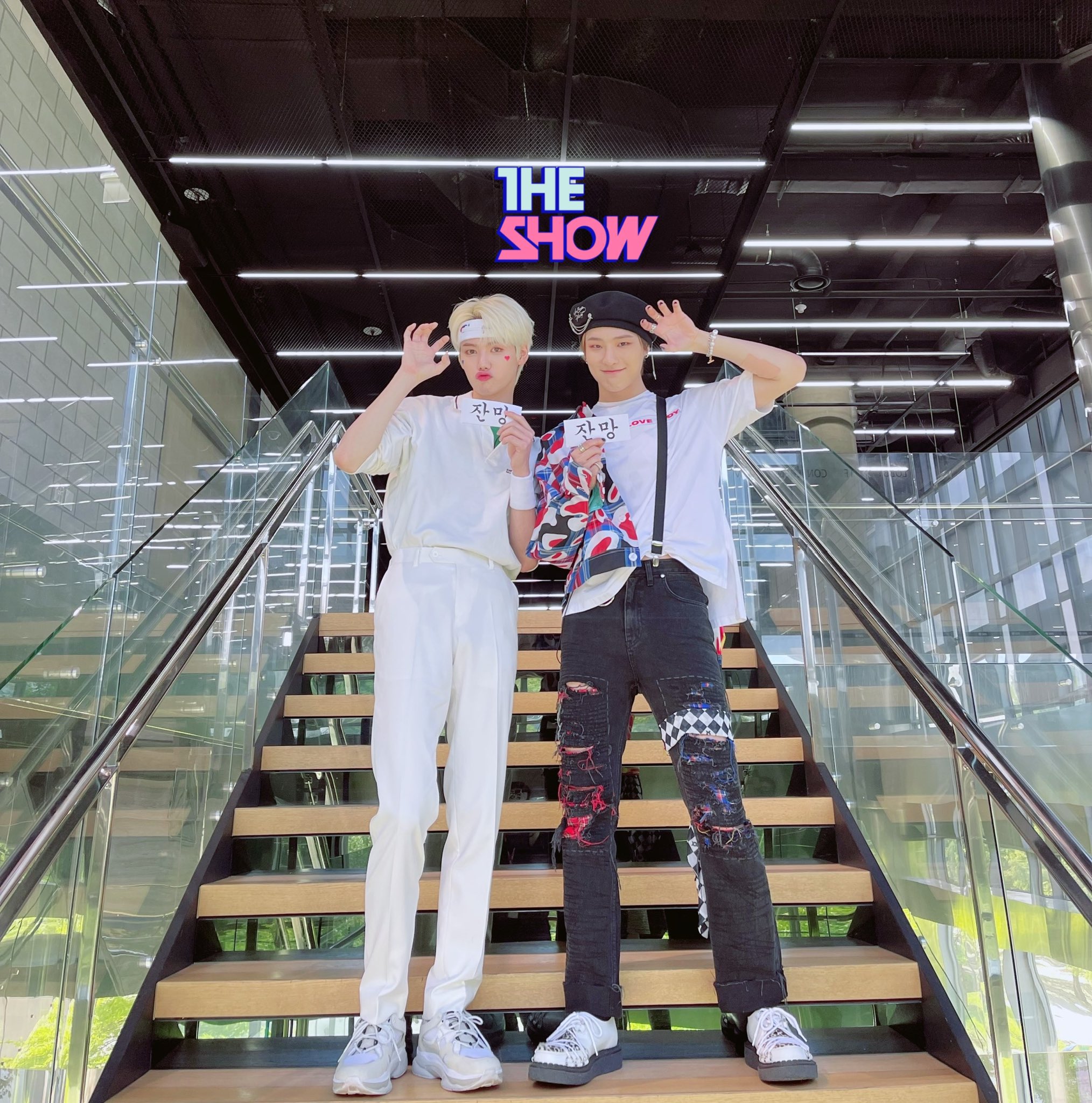 [잡담] 강민희 조승연 다리길이 진짜 에반데 | 인스티즈