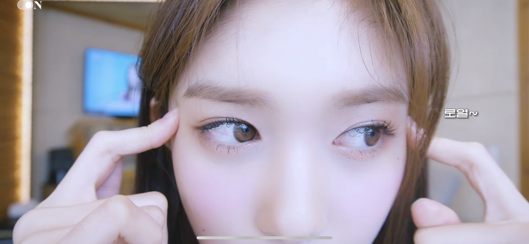 [잡담] 아이브 이서 볼 때마다 눈 색이 너무 예뻐 | 인스티즈