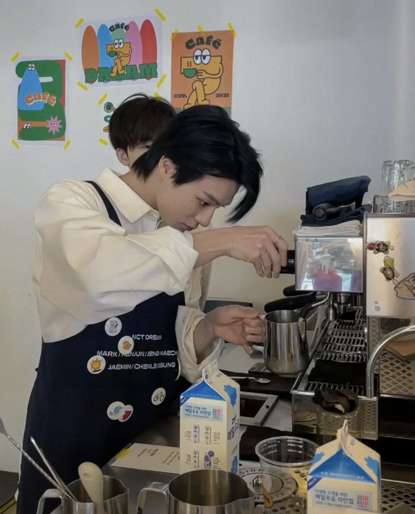 [잡담] 제노랑 재민이 사진 좀 받을 수 있나 심들아…💚 | 인스티즈