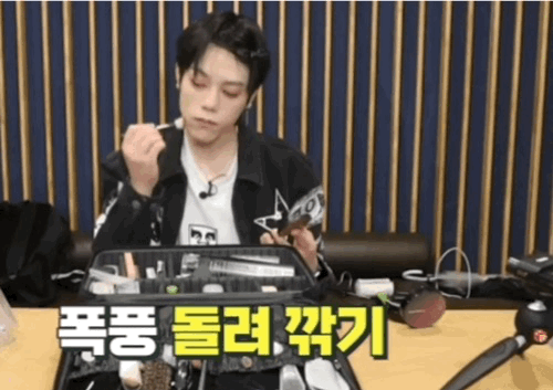 나보다 화장 잘하는 고양이….. | 인스티즈